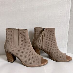 Toms Majorca Peep Toe Bootie Size 9.5 Lightly Used, Excellent Condition